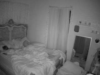 voyeurcam hornyhostel 03