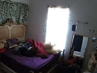 voyeurcam hornyhostel 03