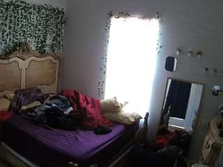 voyeurcam hornyhostel 03