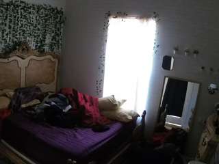 voyeurcam hornyhostel 03