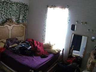voyeurcam hornyhostel 03