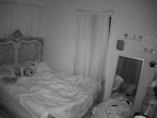 voyeurcam hornyhostel 03