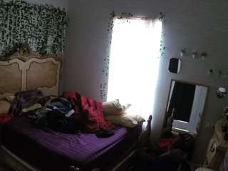 voyeurcam hornyhostel 03