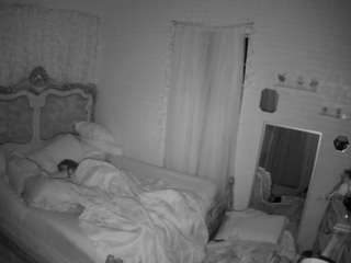 voyeurcam hornyhostel 03