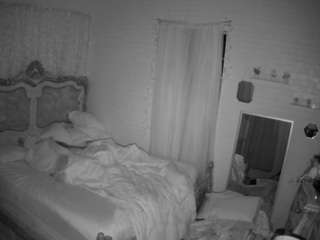voyeurcam-hornyhostel-03