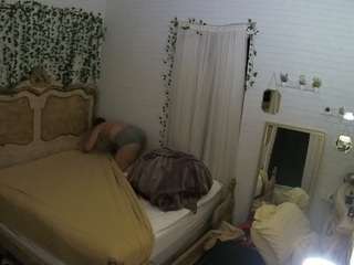 voyeurcam hornyhostel 03