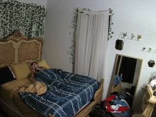 voyeurcam-hornyhostel-03