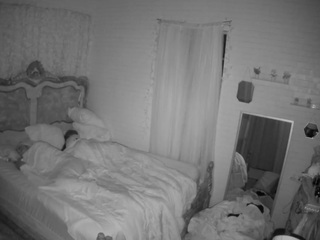 voyeurcam hornyhostel 03