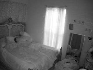 voyeurcam hornyhostel 03