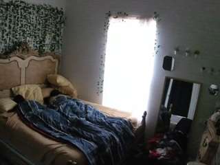 voyeurcam hornyhostel 03