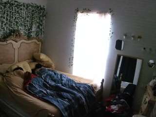 voyeurcam hornyhostel 03