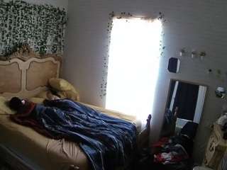 voyeurcam hornyhostel 03