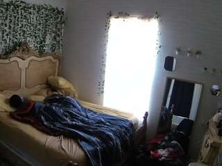 voyeurcam hornyhostel 03