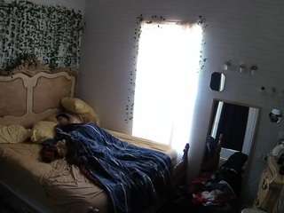 voyeurcam-hornyhostel-03