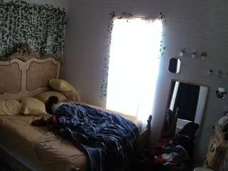 voyeurcam hornyhostel 03