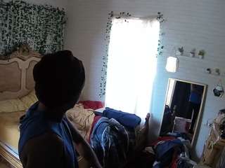 voyeurcam hornyhostel 03