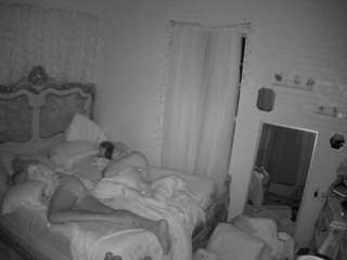 voyeurcam hornyhostel 03