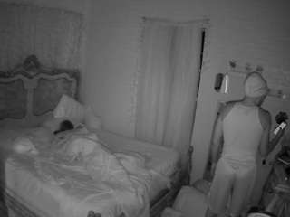 voyeurcam hornyhostel 03