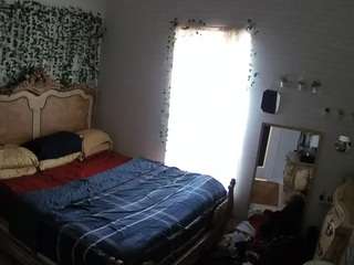 voyeurcam hornyhostel 03