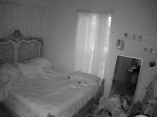 voyeurcam hornyhostel 03