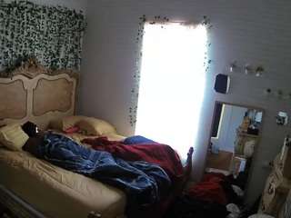 voyeurcam hornyhostel 03