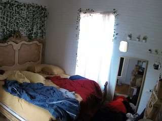 voyeurcam hornyhostel 03