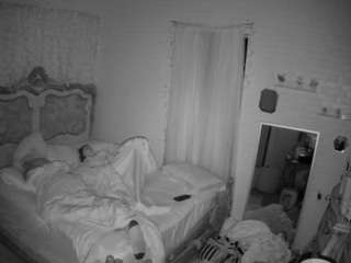 voyeurcam hornyhostel 03