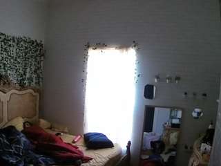voyeurcam hornyhostel 03
