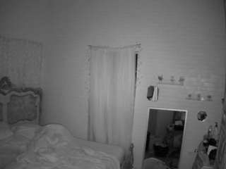 voyeurcam-hornyhostel-03