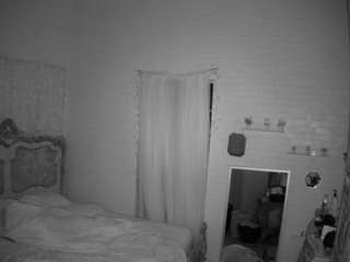 voyeurcam-hornyhostel-03