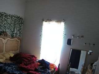 voyeurcam-hornyhostel-03