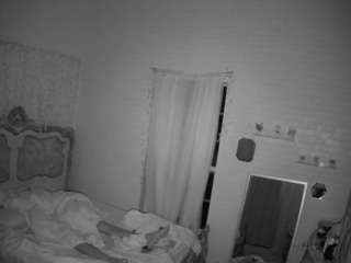 voyeurcam-hornyhostel-03