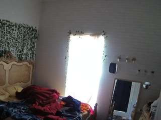 voyeurcam-hornyhostel-03