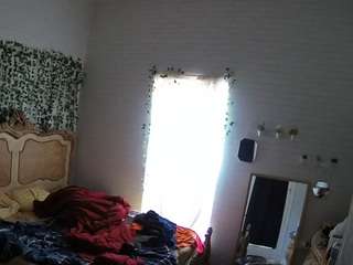 voyeurcam-hornyhostel-03