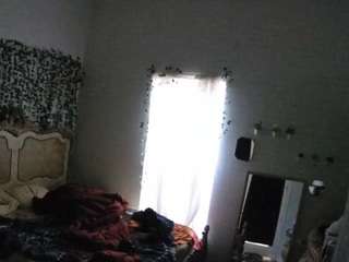 voyeurcam-hornyhostel-03
