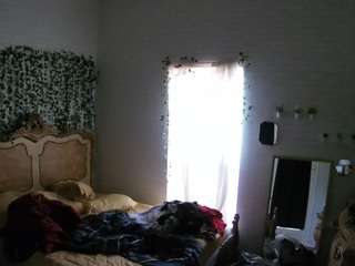 voyeurcam-hornyhostel-03