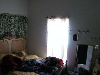 voyeurcam-hornyhostel-03