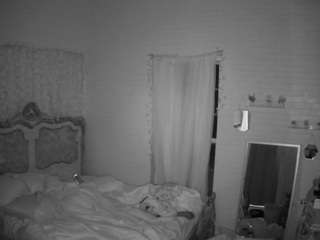 voyeurcam-hornyhostel-03