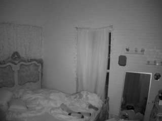 voyeurcam-hornyhostel-03