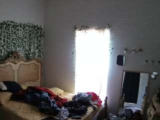 voyeurcam-hornyhostel-03