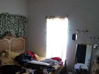 voyeurcam-hornyhostel-03