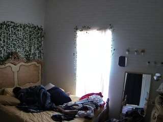 voyeurcam-hornyhostel-03