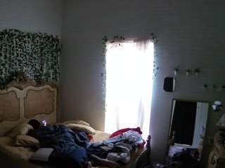 voyeurcam-hornyhostel-03