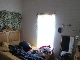 voyeurcam-hornyhostel-03