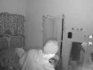 voyeurcam-hornyhostel-03