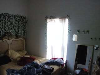 voyeurcam-hornyhostel-03