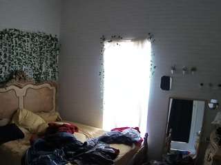 voyeurcam-hornyhostel-03