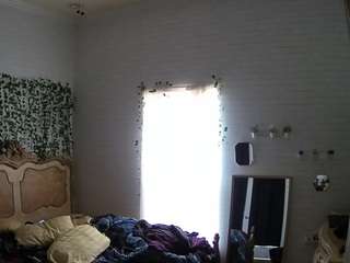 voyeurcam-hornyhostel-03