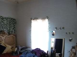 voyeurcam-hornyhostel-03