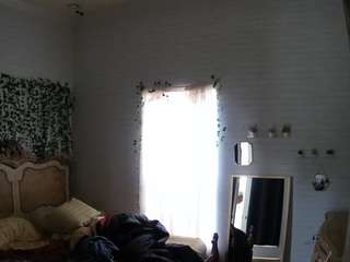 voyeurcam-hornyhostel-03